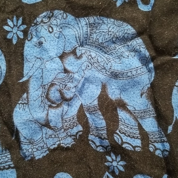 Elephant Yoga Pants - Picture 3 of 3